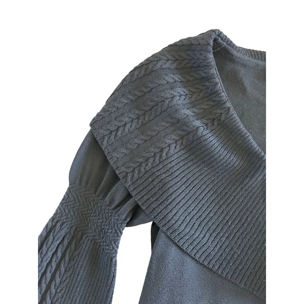 Vintage St.‎ John Collection Marie Gray Black Knit Wrap Bell Sleeve Sweater Sz 0